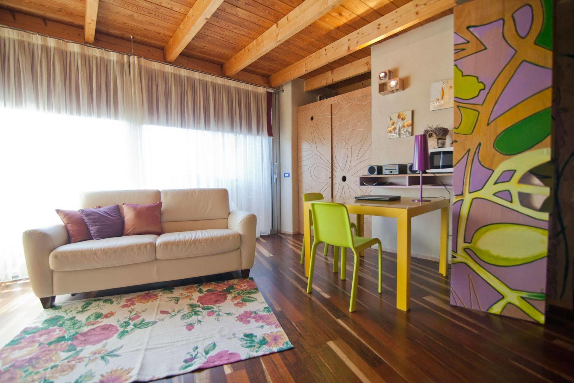 Hotel Dimora Le Nove Fate Bergamo Exterior foto